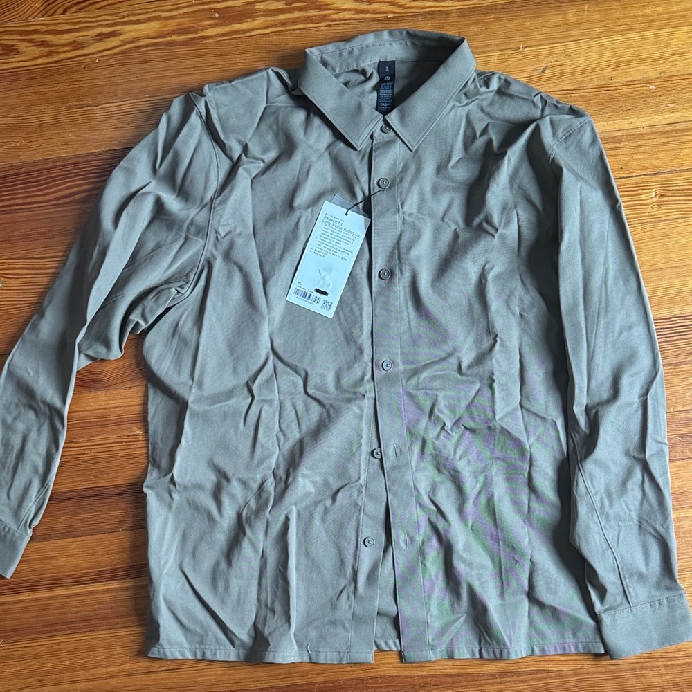 Men's lululemon NWT Olive Green Button-down XL reg